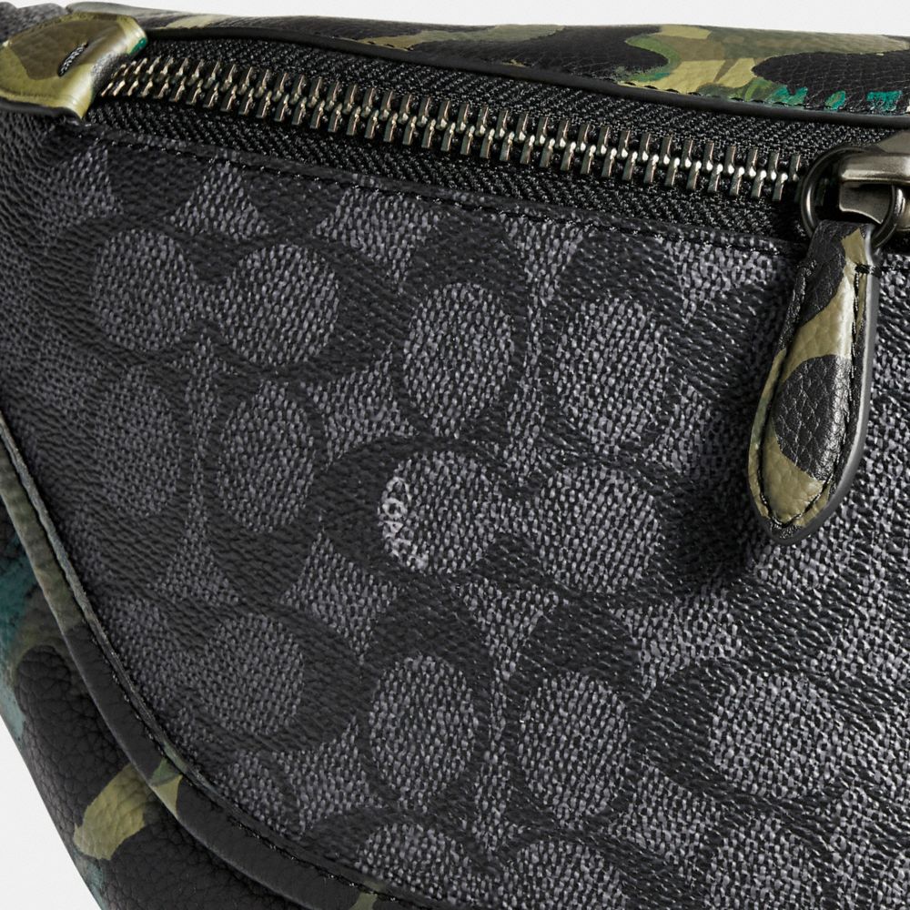 Coach Men's League Belt Bag in Signature Jacquard, Charcoal/Black, One  Size, League Belt Bag in Signature Jacquard : : Clothing &  Accessories