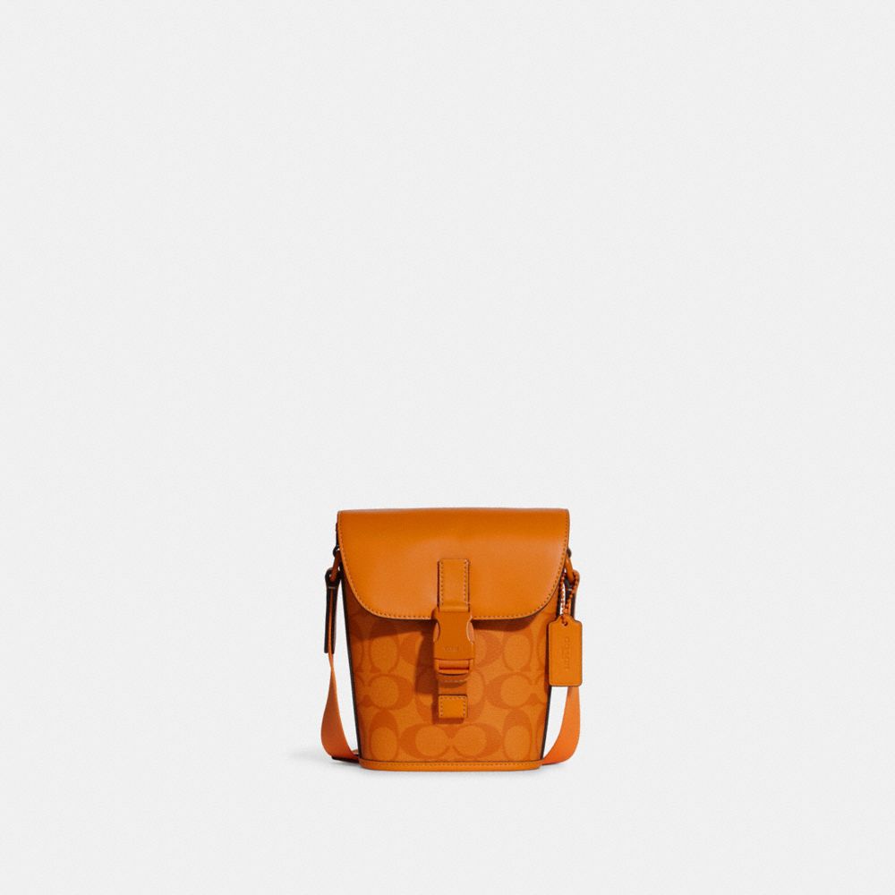 Coach Outlet Coach Nolita 19 in Orange