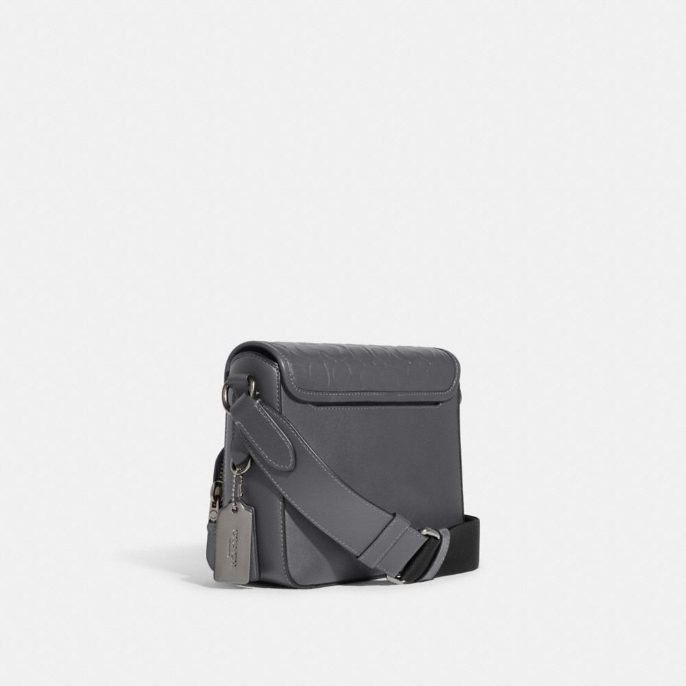 Sullivan Medium Leather Messenger