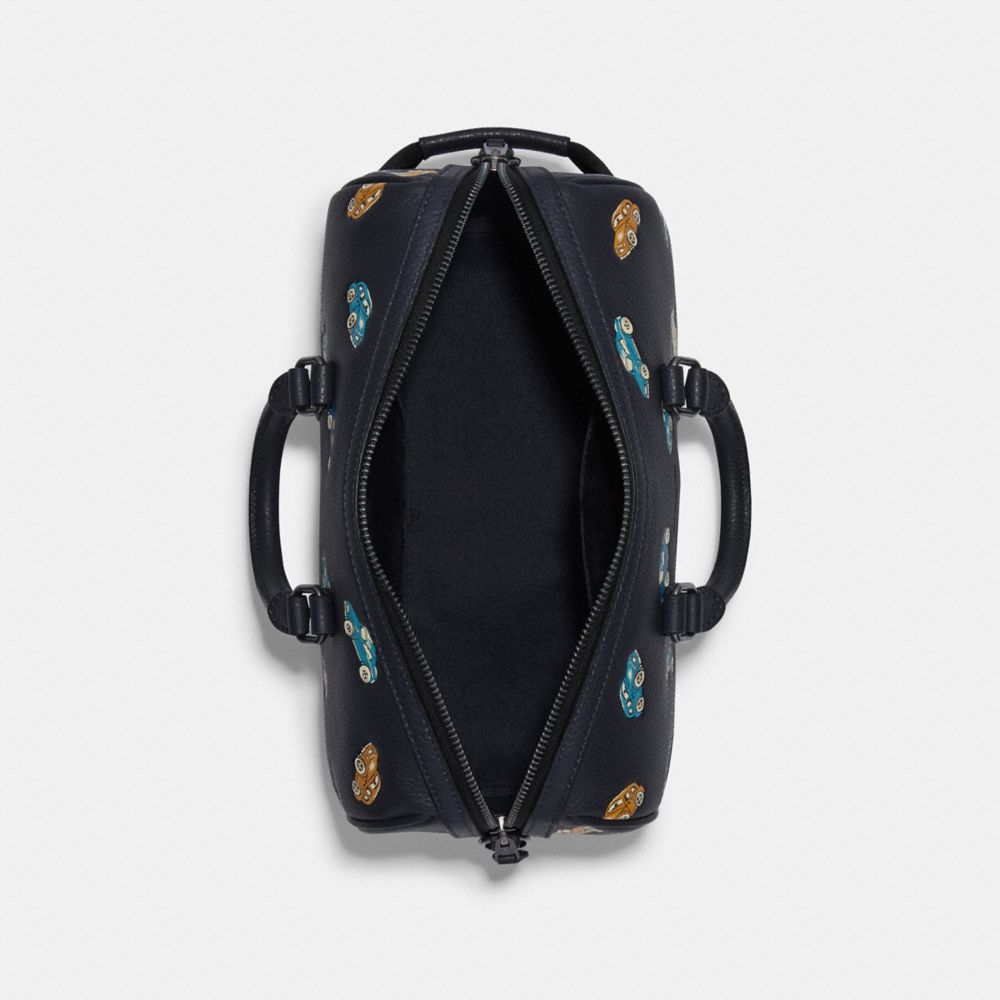 Venturer Crossbody 27 With Car Print