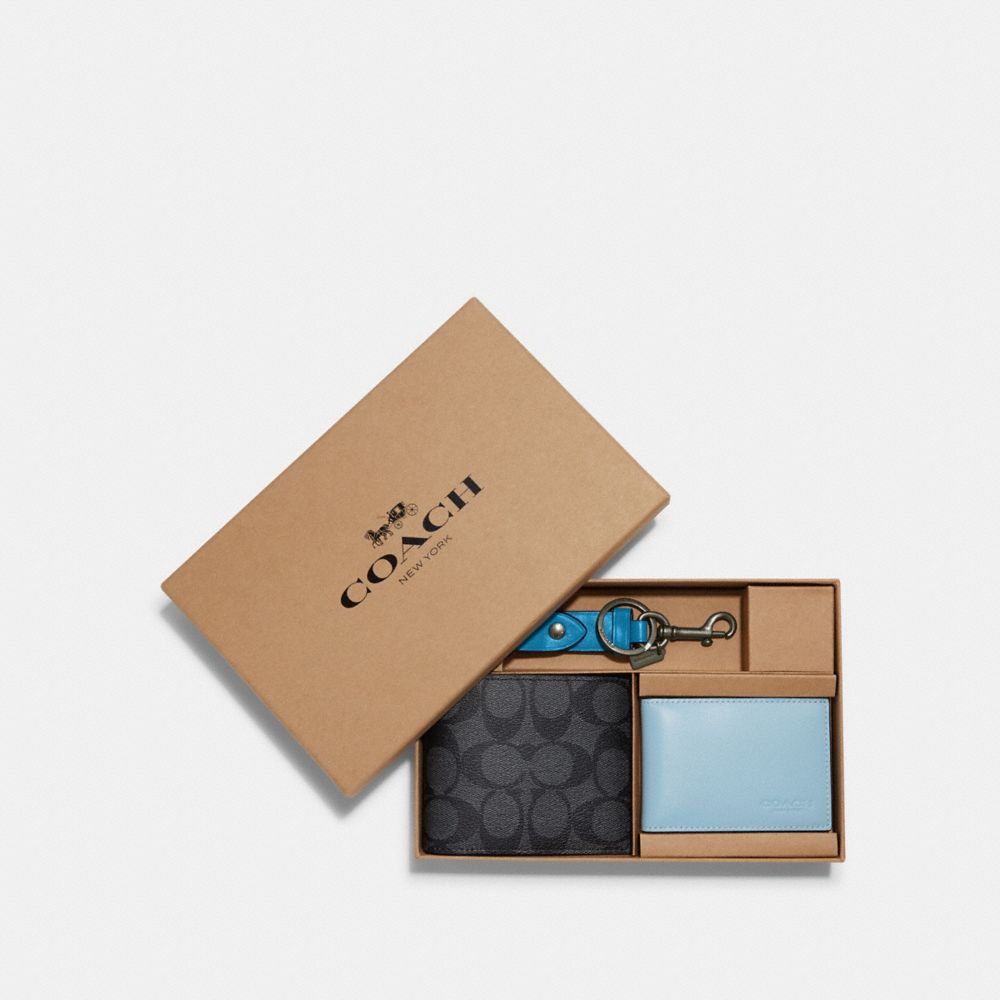 Coach Outlet Boxed 3 In 1 Wallet Gift Set