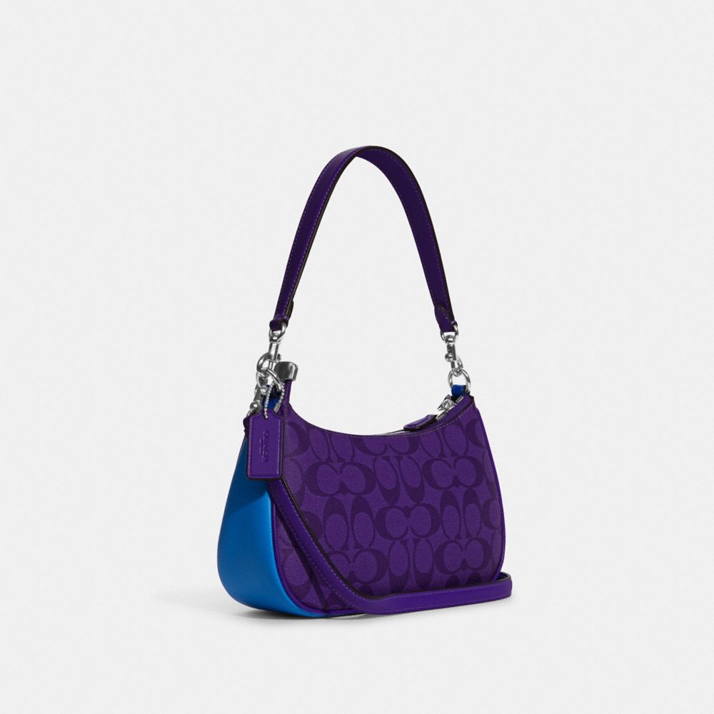 Teri Shoulder Bag In Blocked Signature Canvas