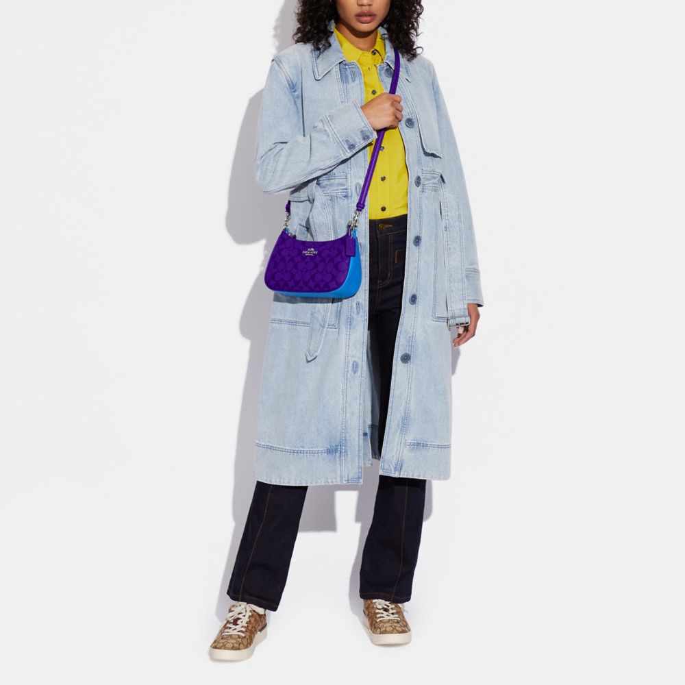 Teri Shoulder Bag In Blocked Signature Canvas