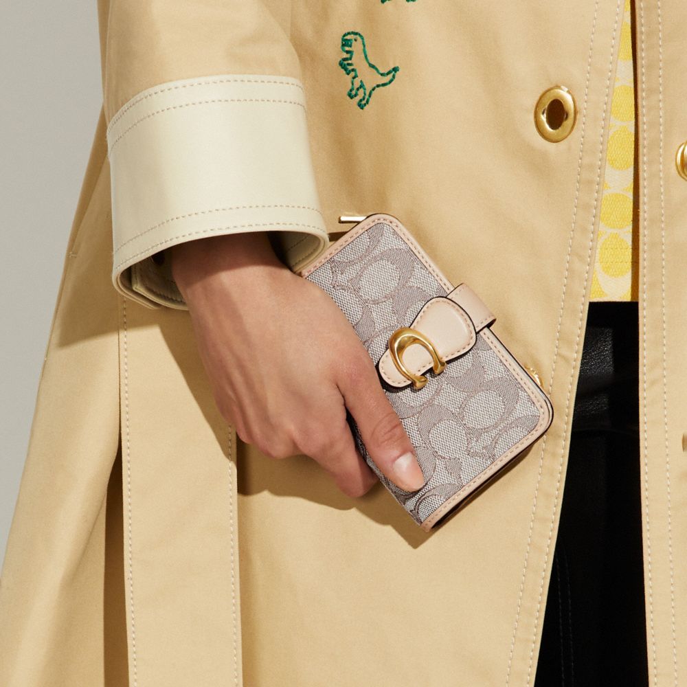 COACH タビーミディアムウォレット 二つ折り財布 - ファッション小物