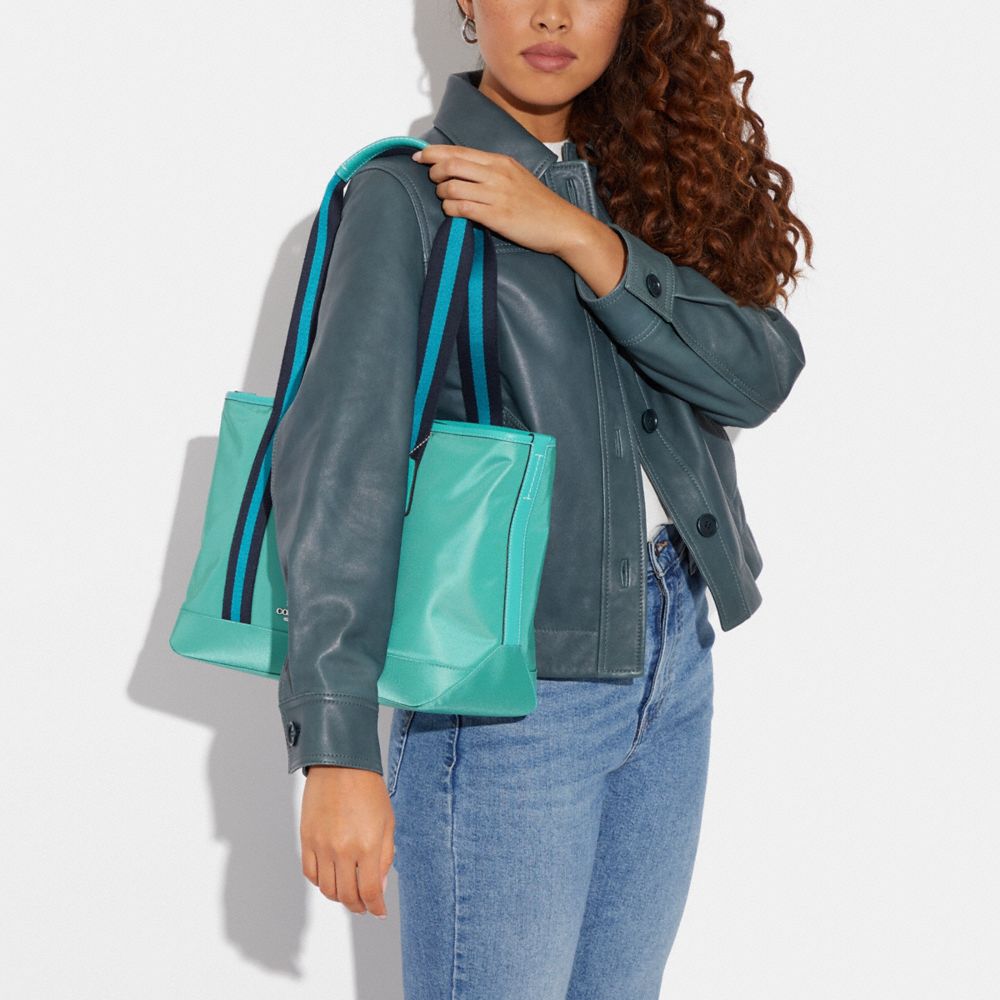 New 🆕Coach outlet Ellis Shoulder Bag 