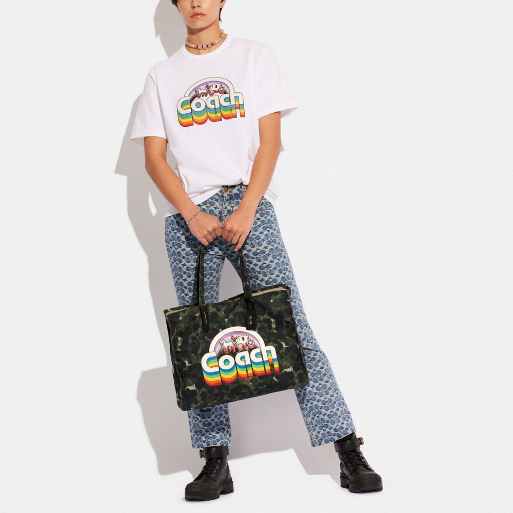 Cabas 42 en toile recyclée à 100 % avec imprimé camouflage et motif Cheval et chariot arc-en-ciel