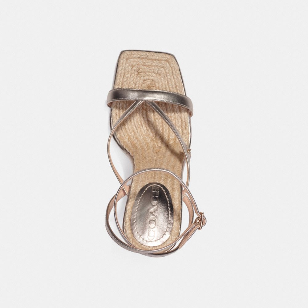 SALE!Coach 美脚 Cチャーム付 レザーサンダル Kaia COACH® | COACH®: Kaia Sandal