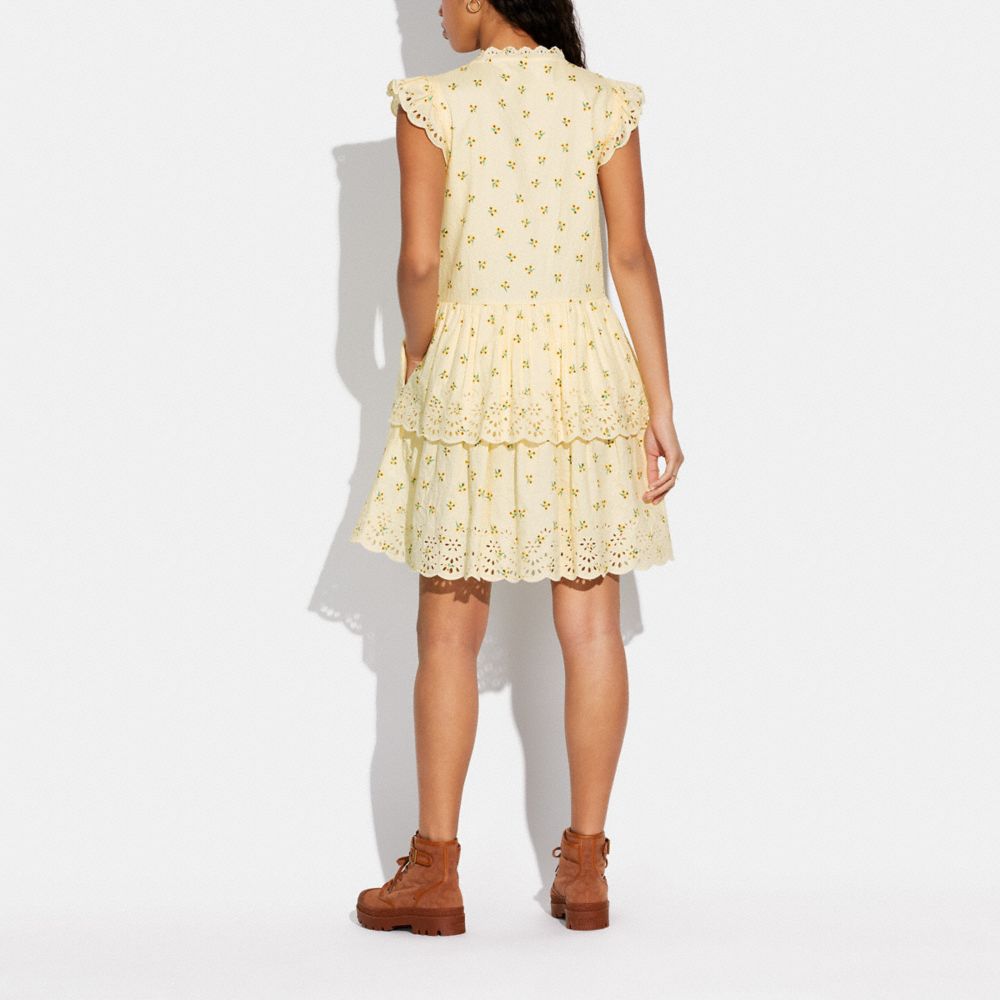 Robe à broderie anglaise en coton biologique