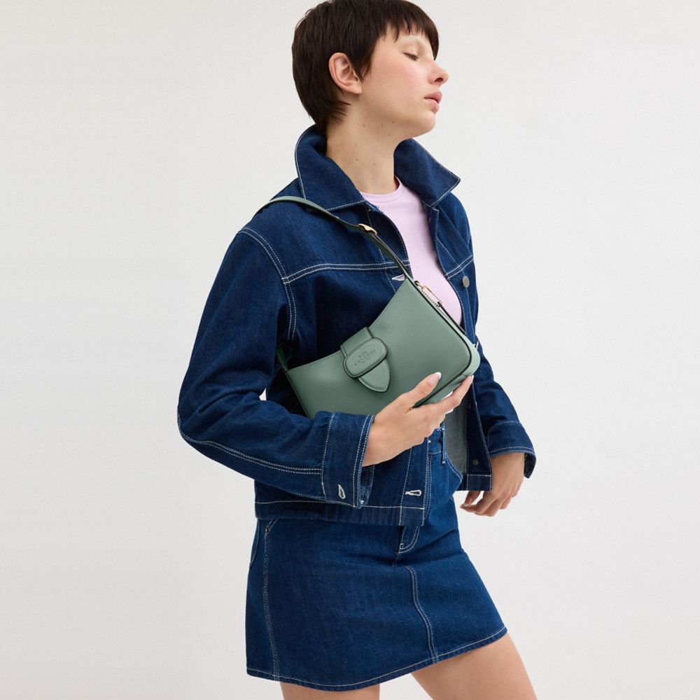 COACH®,SAC À PORTÉ-ÉPAULE ELIZA AVEC FERMETURE ZIPPÉE,Cuir lisse,Or/Sauge,Detail View