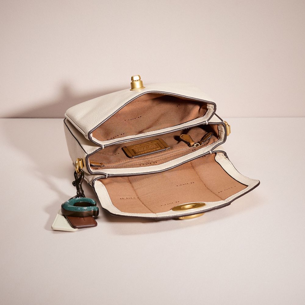 COACH®,Upcrafted Cassie Crossbody Bag 19,Leather,Crossbody,Animal Skin Embossing,Pattern,Logo,Day Party,Cream,Inside View,Top View