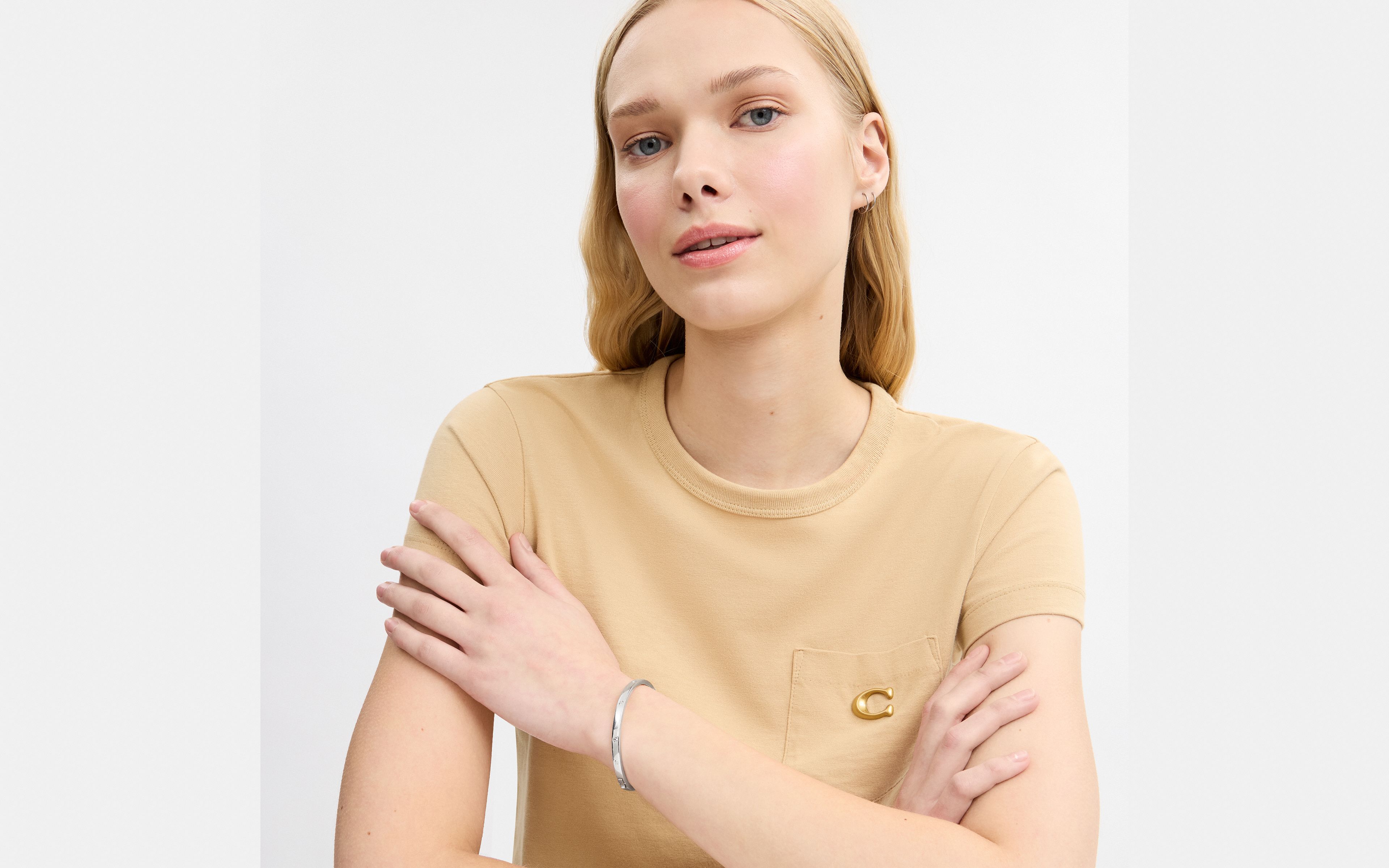 Essential Hinged Bangle
