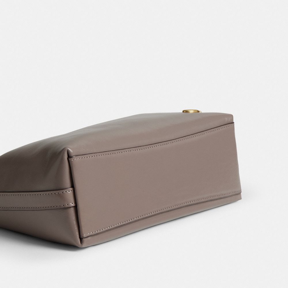 COACH®,Juliet Shoulder Bag 25,Calfskin Leather,Shoulder Bag,Studded,Logo,Chain Detail,Compact,Silver Metal,Day Party,Blush,Outsole View