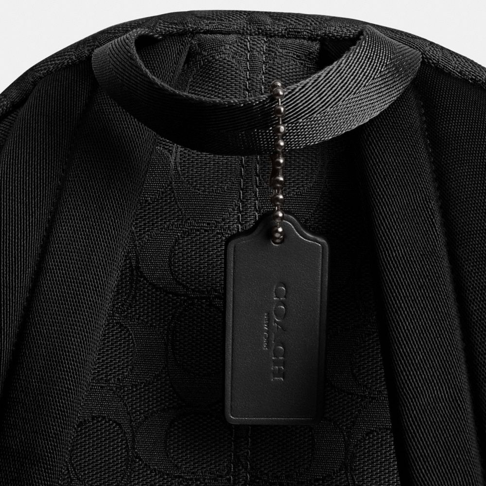 COACH®,SAC À DOS HALL EN JACQUARD EXCLUSIF,Noir,Closer View