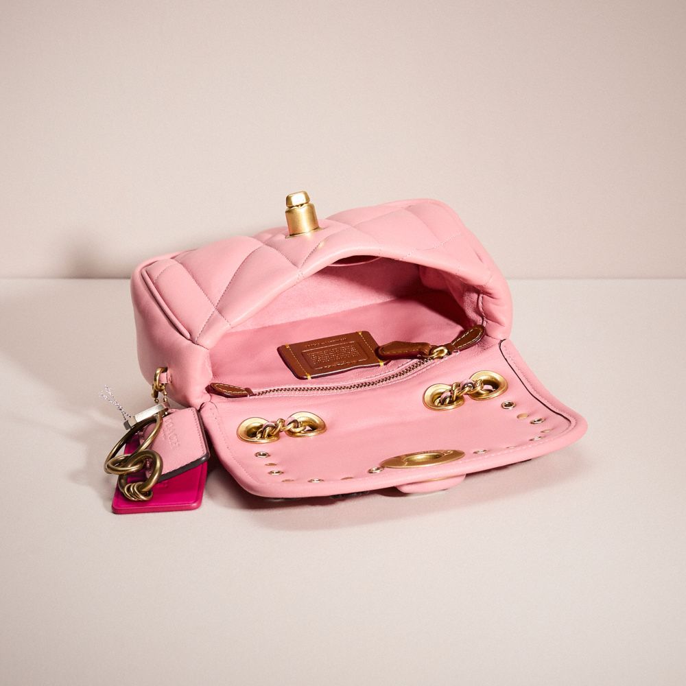 COACH®,Upcrafted Pillow Madison Shoulder Bag 18 With Quilting,Crossbody,Applique,Logo,Metal,Embossed,Grommet,Set,Compact,D...,Pink,Inside View,Top View