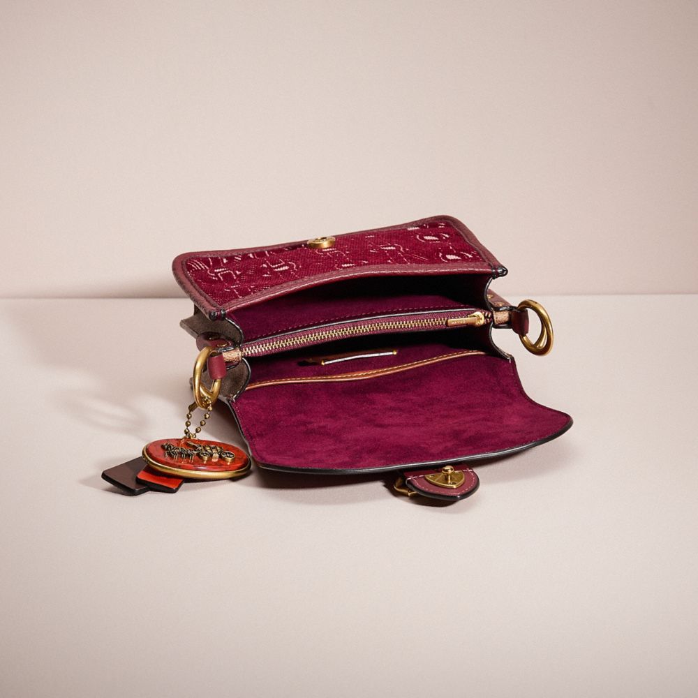 COACH®,Upcrafted Beat Shoulder Bag 18 In Signature Canvas,Crossbody,Logo,Metal,Mixed Media,Pattern,Color Block,Set,Compact...,Maroon,Inside View,Top View