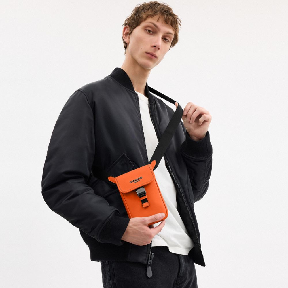 COACH®,Bronze Industriel/épice Orange,Detail View
