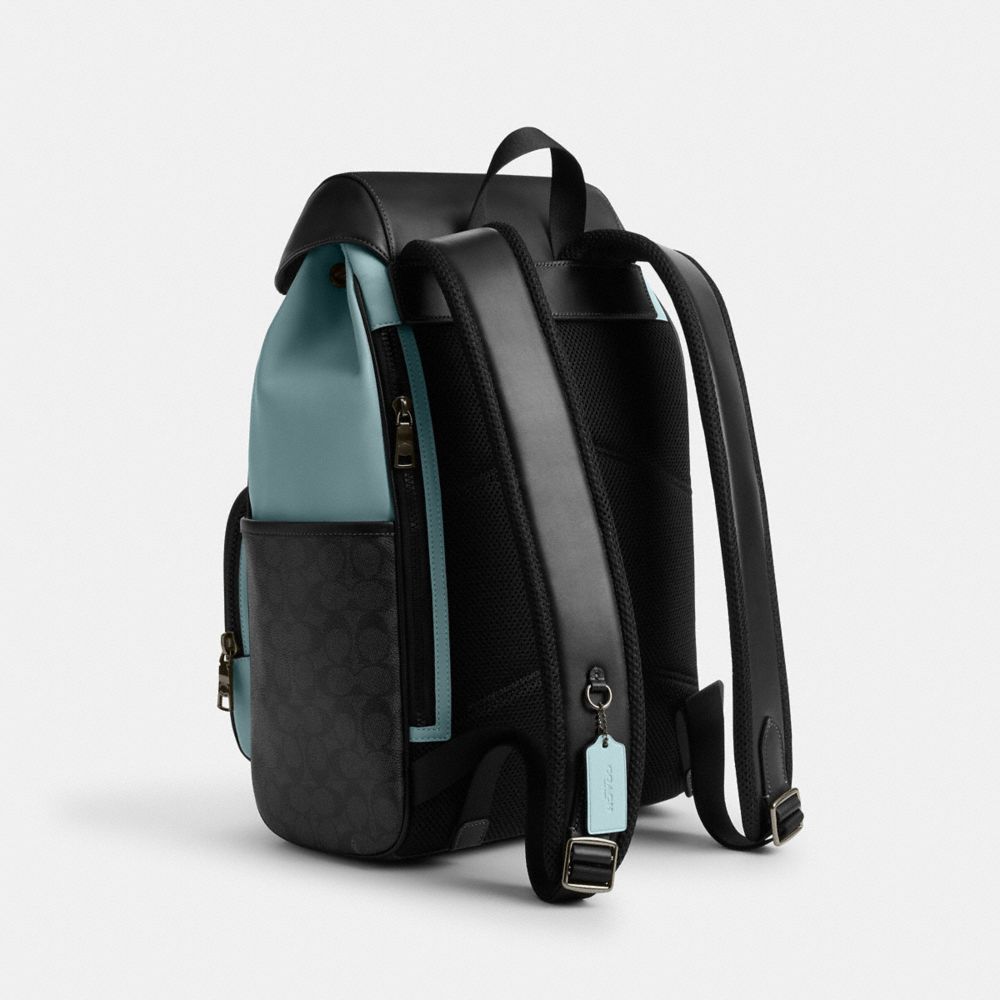 COACH®,Toile exclusive,Qb/Bleu Clair Multi,Angle View