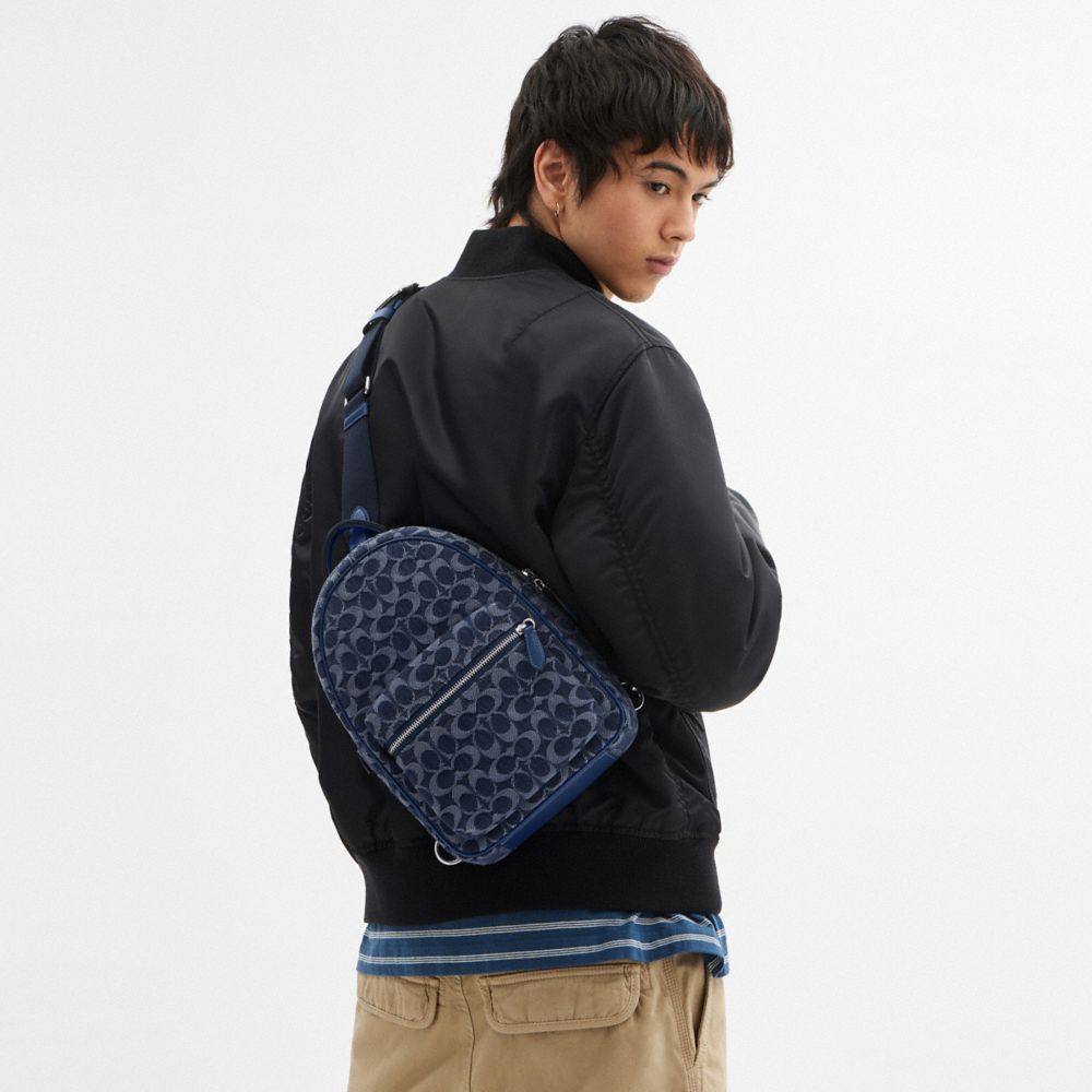 COACH®,SAC CHARTER EN DENIM EXCLUSIF,Denim,Bleu Profond,Detail View