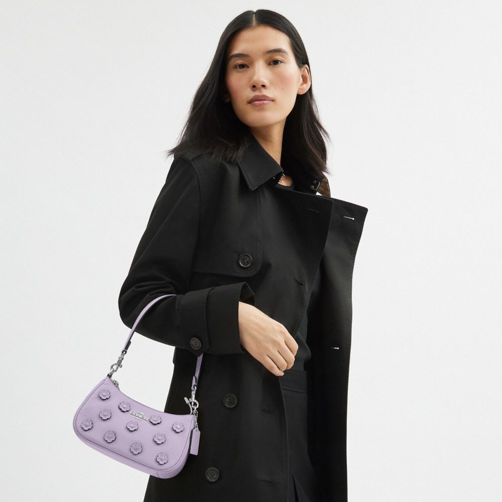 COACH®,MINI SAC BANDOULIÈRE TERI AVEC APPLIQUÉ FLORAL,Argent/Lilas,Detail View