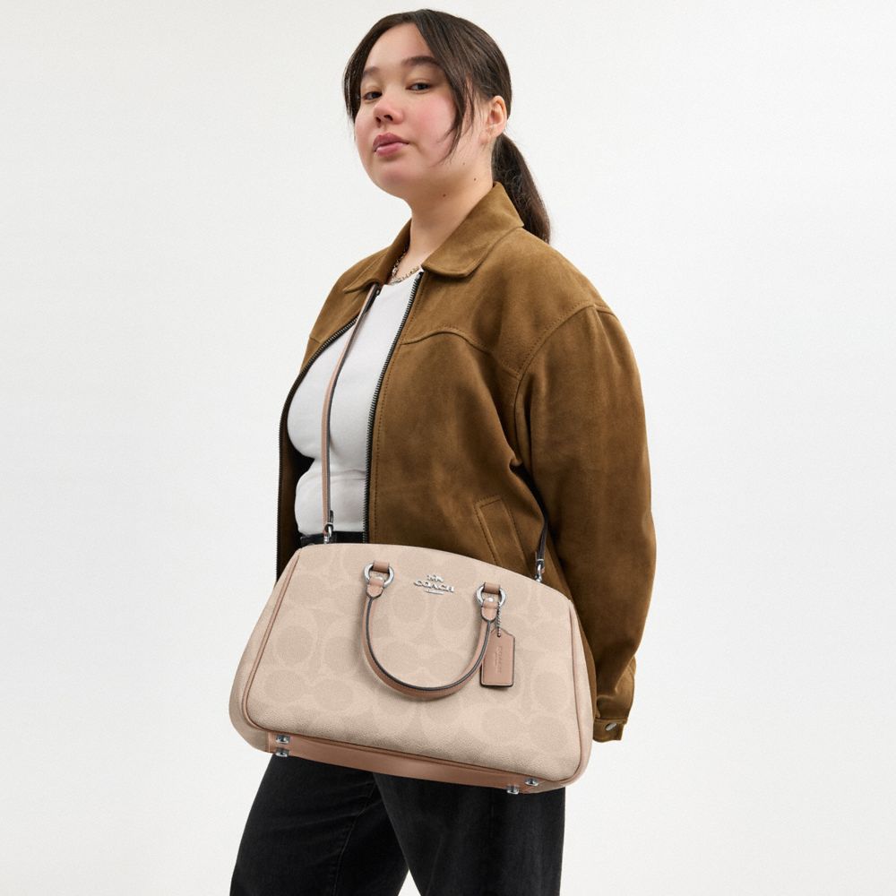 COACH®,サバンナ キャリーオール バッグ・シグネチャー キャンバス,ハンドバック&サッチェル,ｼﾙﾊﾞｰ/ｻﾝﾄﾞ/ﾄｰﾌﾟ