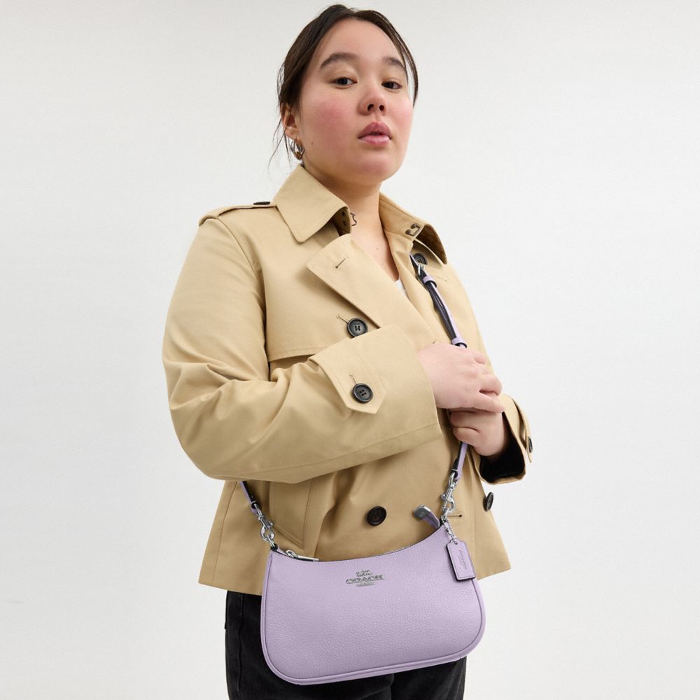 COACH®,テリ ショルダー バッグ・フローラル アップリケ,ショルダーバッグ,ｼﾙﾊﾞｰ/ﾗｲﾗｯｸ