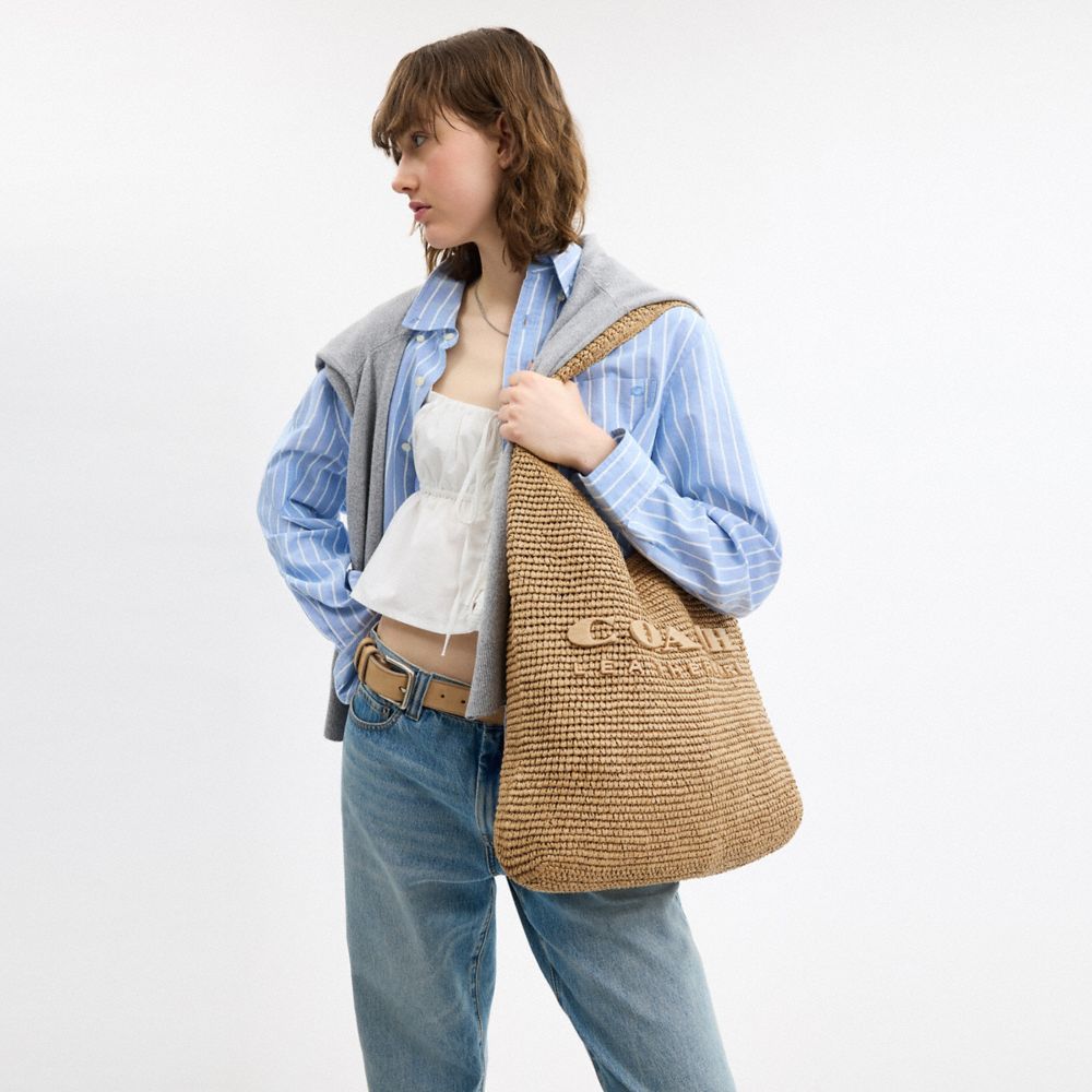 COACH®,SAC ÉPAULE BROOKLYN 39,Laiton/Naturel,Detail View
