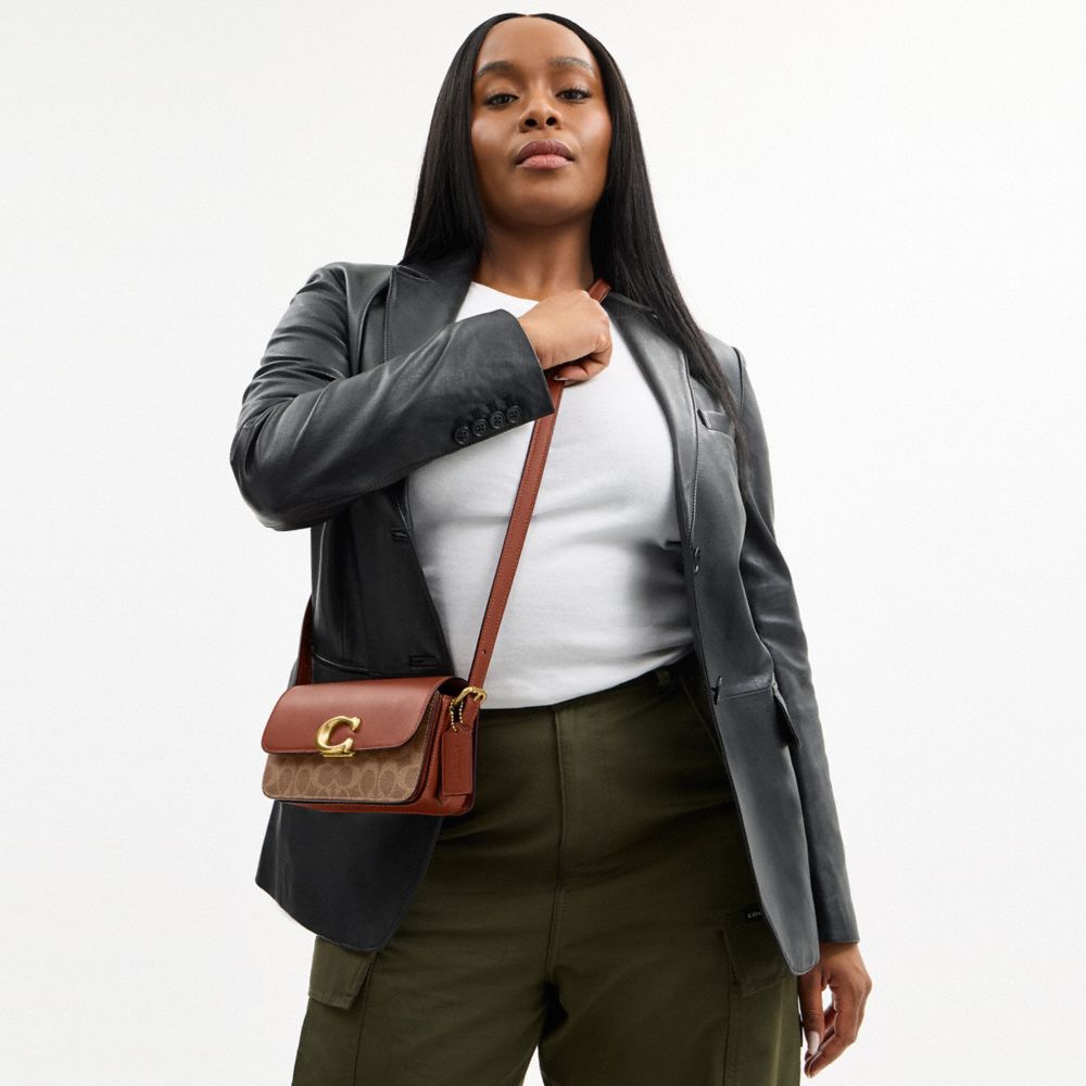 COACH®,Zoe Shoulder Bag In Signature Canvas,,Detail View