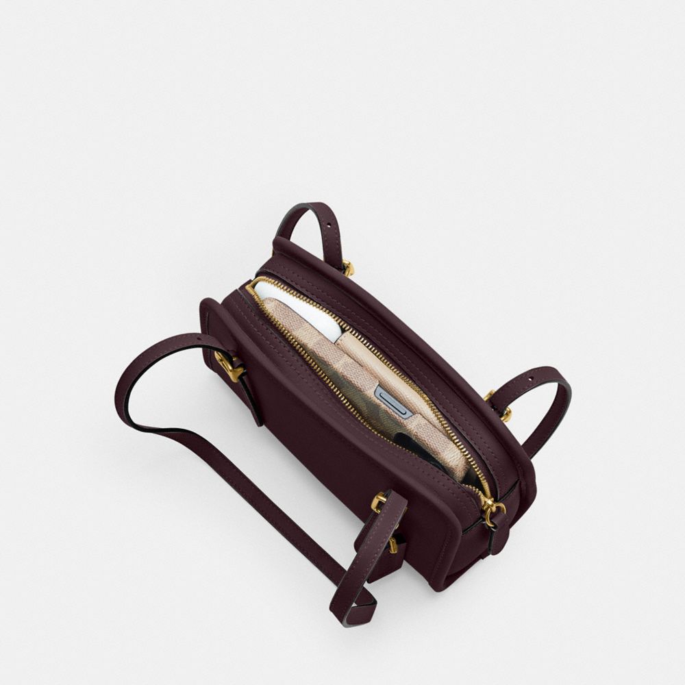 Coach Swing Zip Bag 20