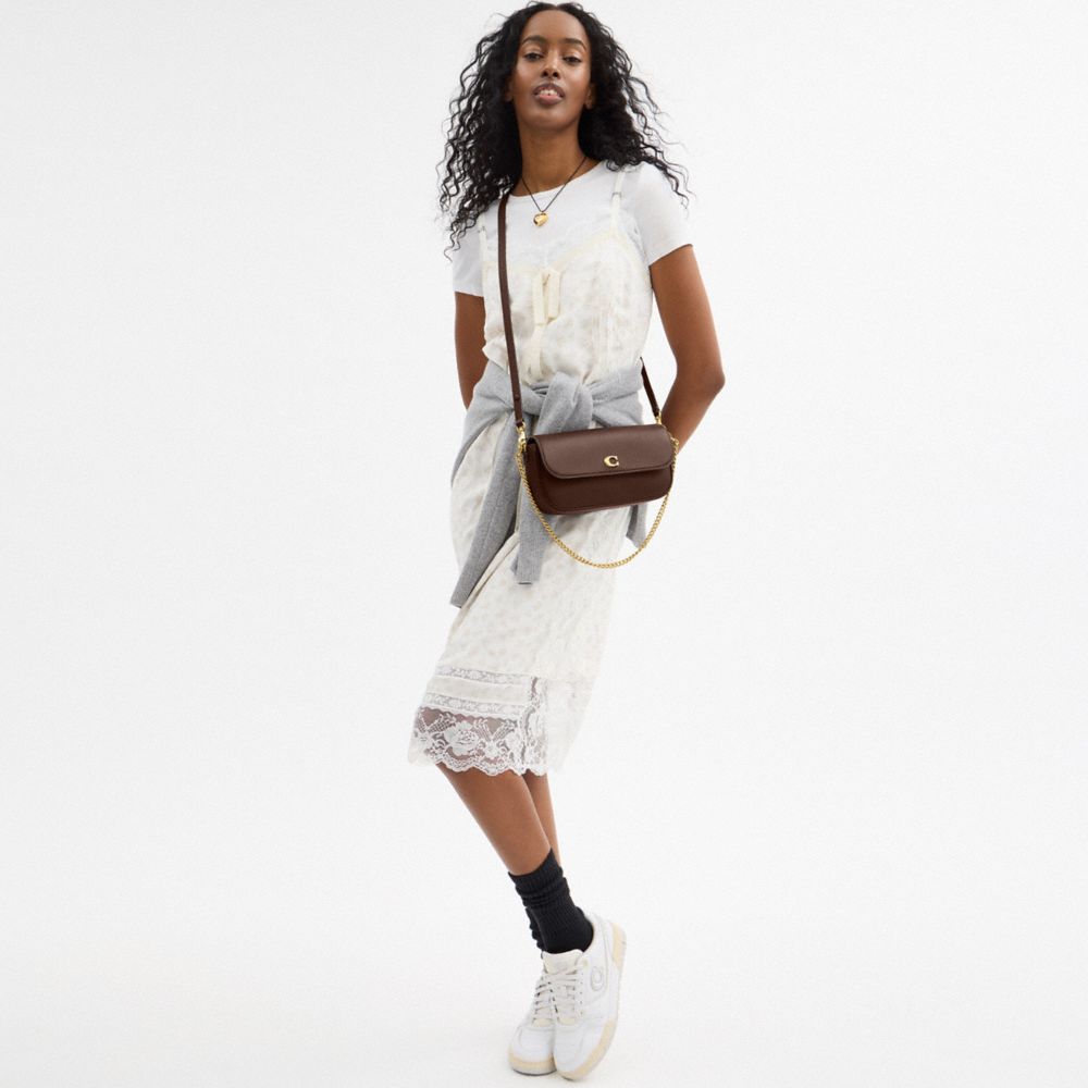 COACH BROOK TASCHE MIT UMSCHLAG UND KETTE 