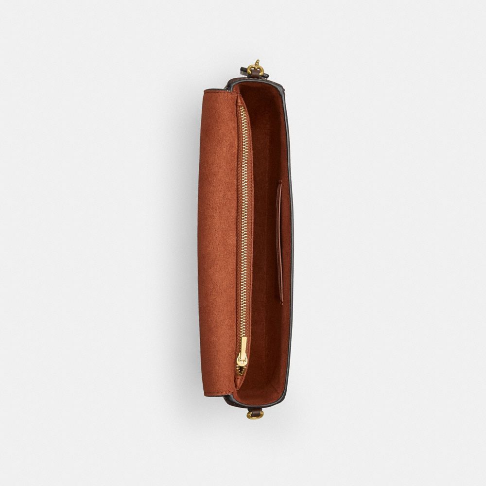 Shop Coach Brook Tasche Mit Umschlag Und Kette In Brass/maple