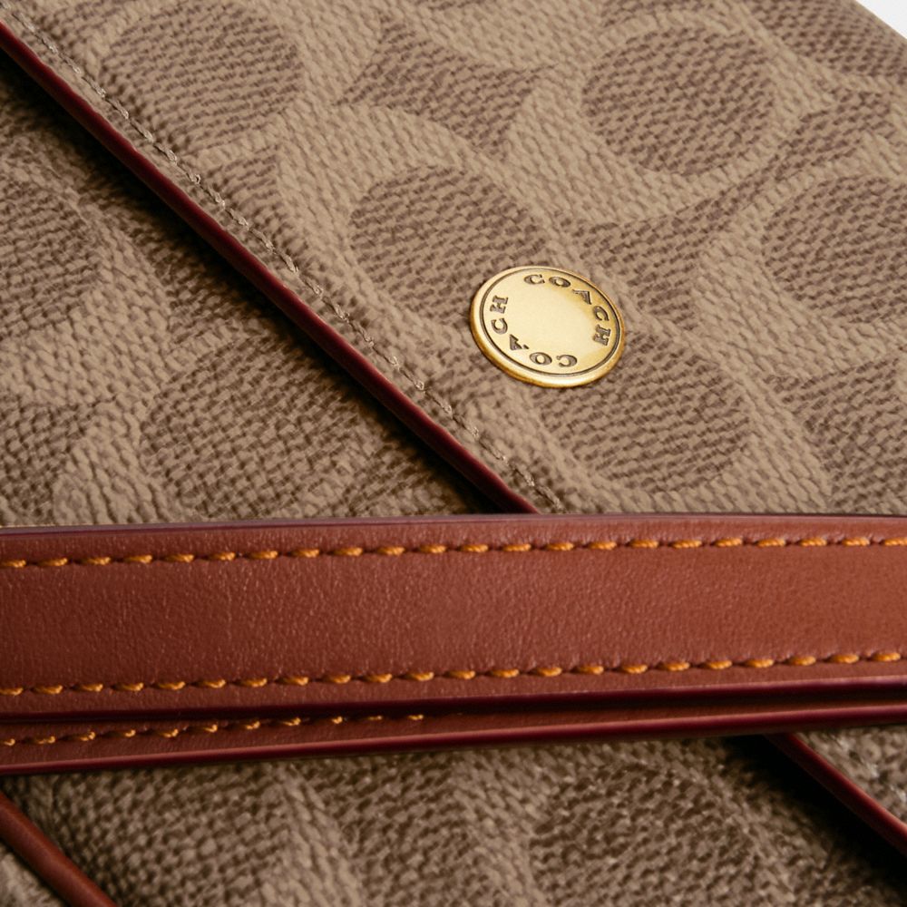 Coach Brook Tasche Aus Signature-canvas Mit Umschlag Und Kettenriemen In Multi