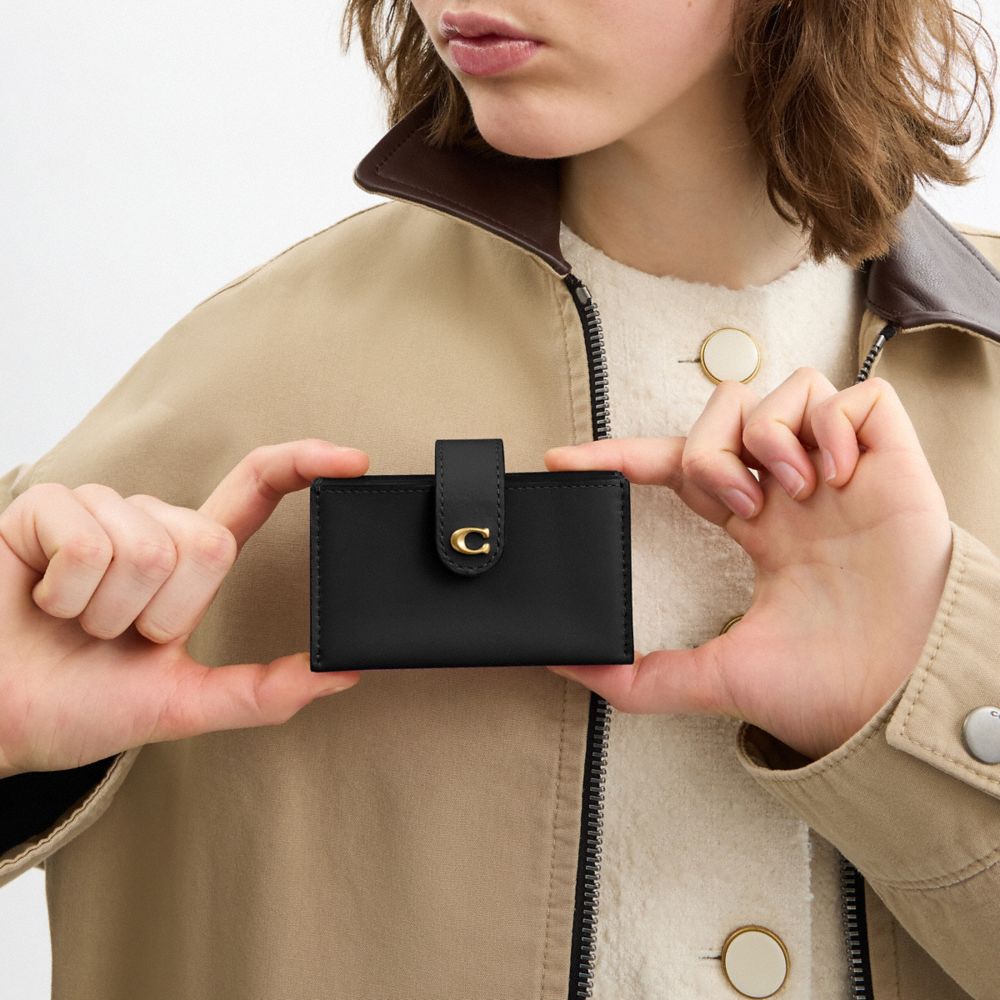 COACH®,Essential Multi Card Holder,,Detail View
