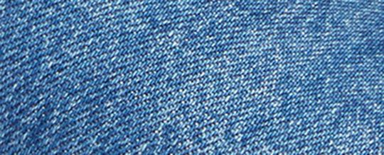 Azul oscuro