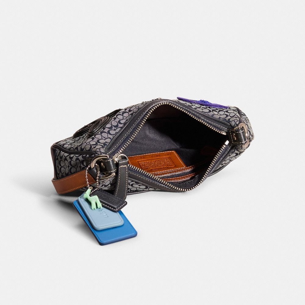 バッグ Vintage Coach Accessory Pouch Signature Vintage Coach Signature Accessory Pouch（Coach Signature One