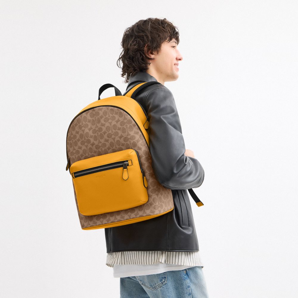 COACH®,SAC À DOS WEST EN TOILE EXCLUSIVE COLOR BLOCK,Qb/Marron orangé/Bouton d’or,Detail View