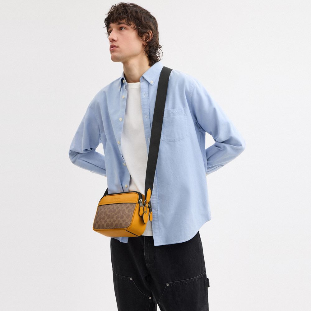 COACH®,Qb / Fauve / Bouton D’or,Detail View