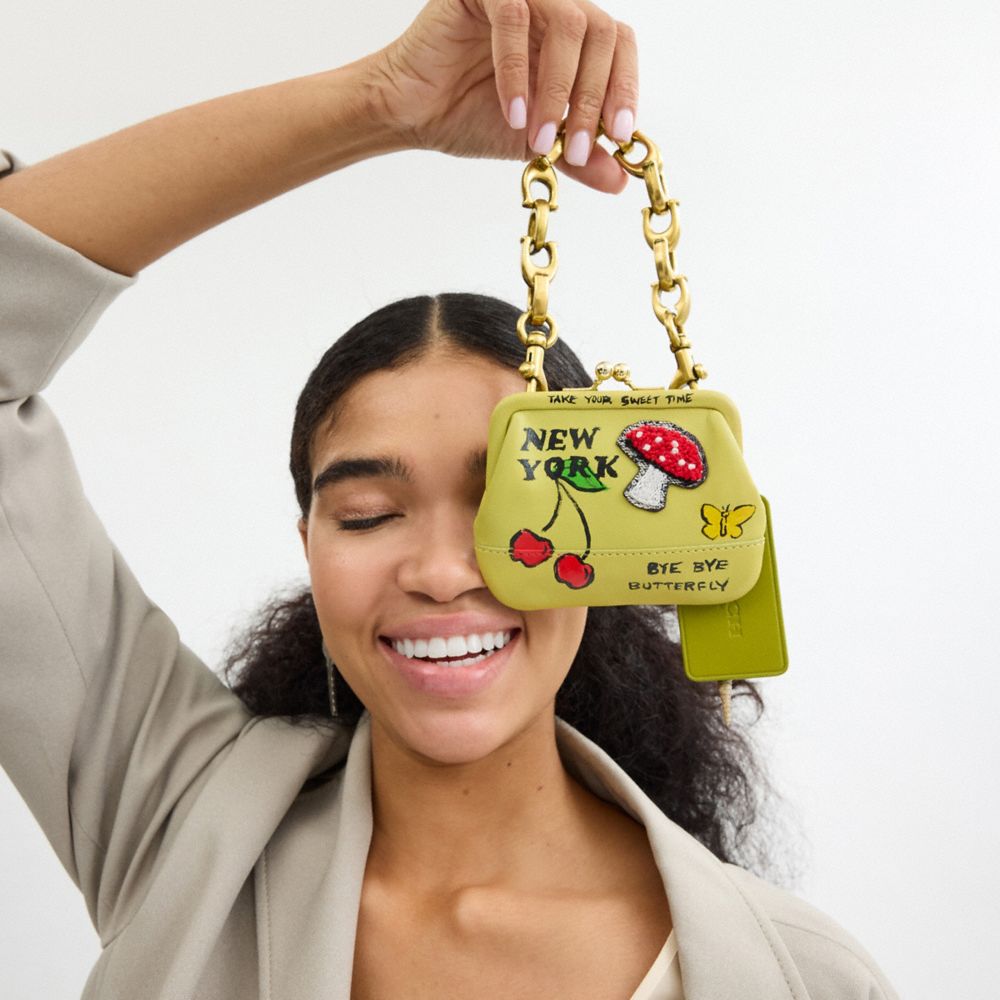 バッグ AT LAST & CO UTILITY BAG Greater Goods Side Bag Collection Lookbook | Hypebeast