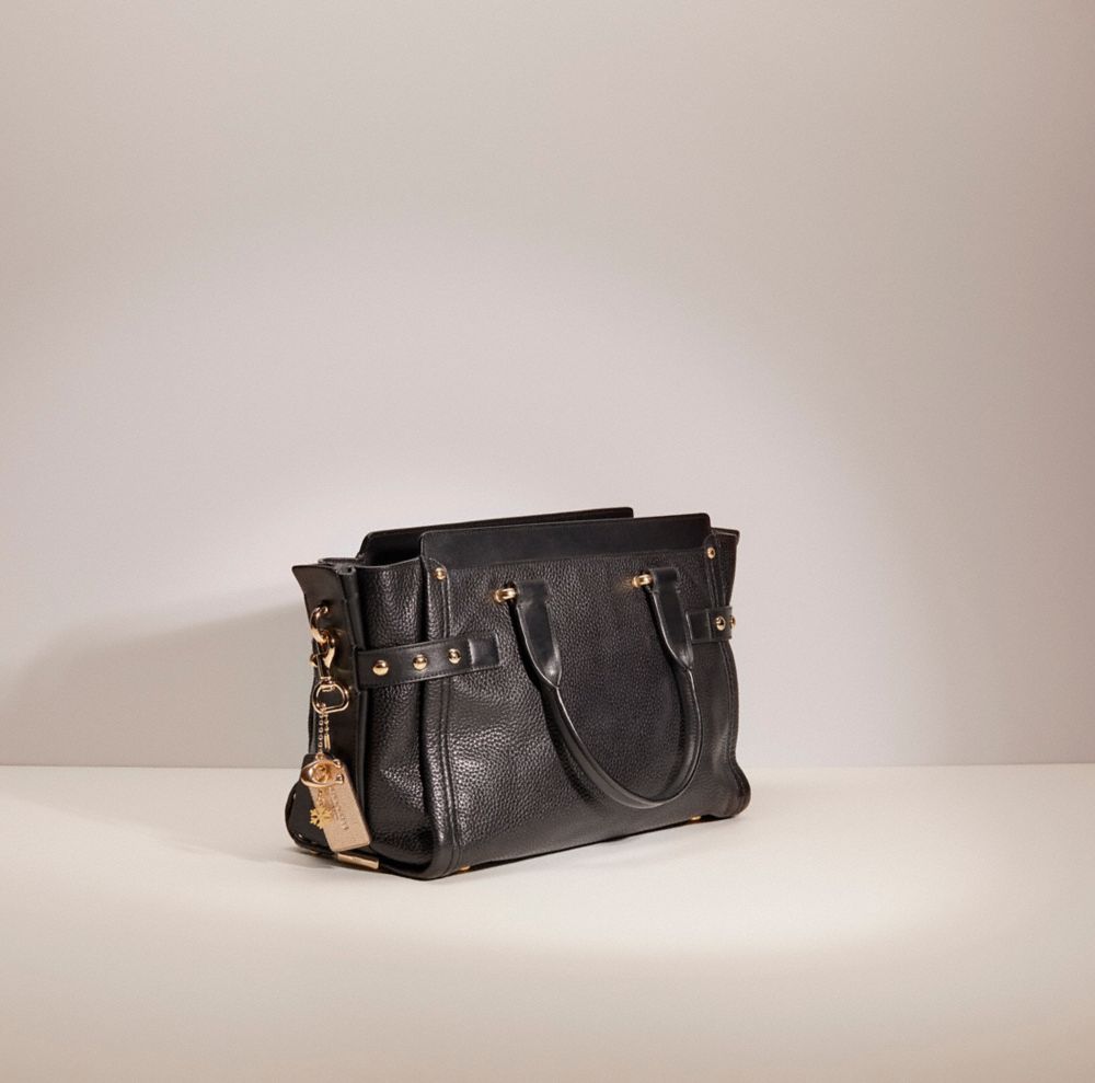 最低価格の Coach(コーチ) SWAGGER | solinvet.com