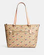 COACH®,GALLERY TOTE IN SIGNATURE CANVAS WITH STRAWBERRY PRINT,X-Large,Gold/Light Khaki Multi,Front View