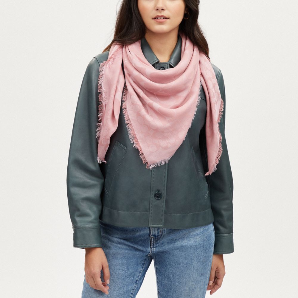 COACH®,シグネチャー オーバーサイズド スクエア スカーフ,ファッション雑貨,ﾄｩﾙｰ ﾋﾟﾝｸ