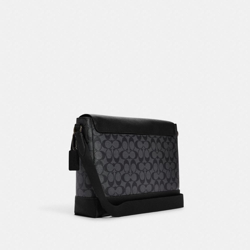 The Messenger Bag Travels With MeLouis Vuitton Hudson GM Bag