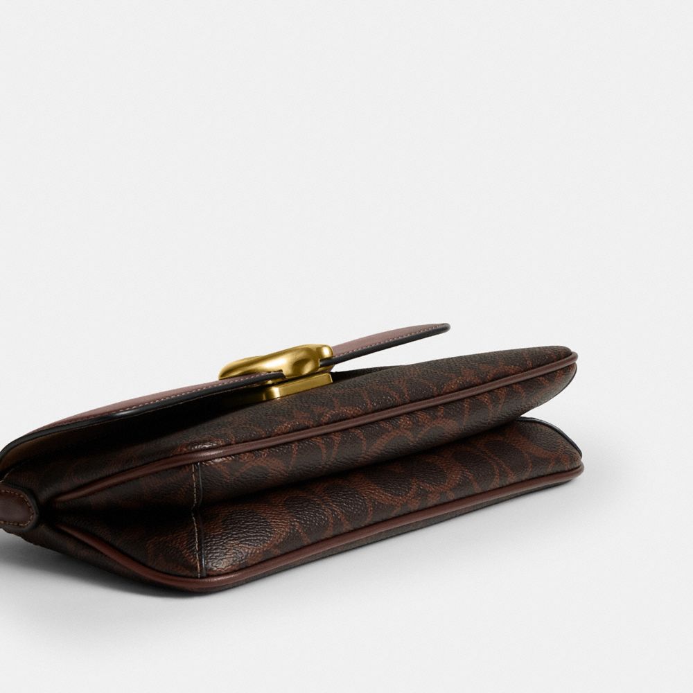 Женские сумки Coach Jet Shoulder Bag In Signature Canvas — фото 5