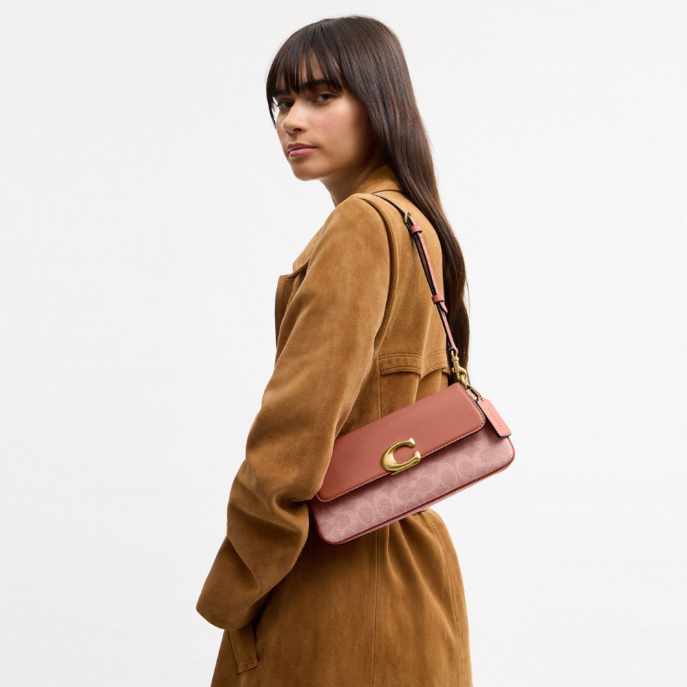 COACH®,Jet Shoulder Bag In Signature Canvas,Calfskin Leather,Canvas,Leather,Shoulder Bag,Metal,Logo,Lined,Brass,Day Party,Blush,Detail View