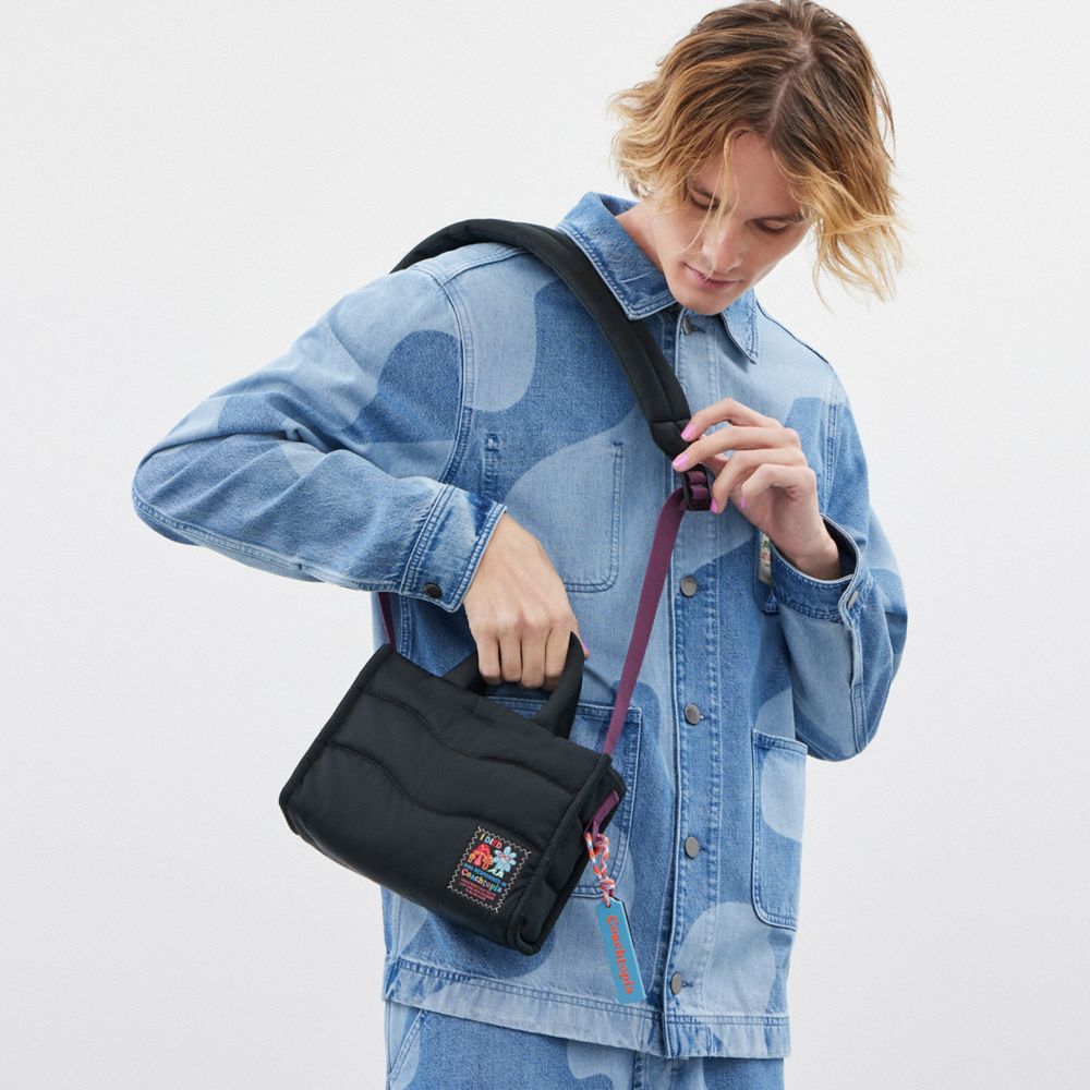 Женские сумки Coach Coachtopia Loop Mini Tote — фото 6
