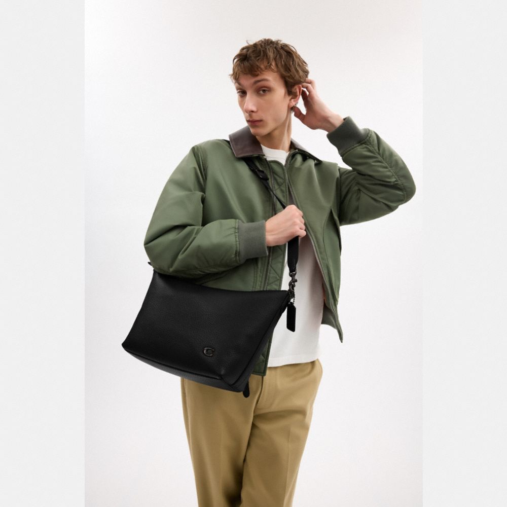 Coach Kuriertasche Mit Reissverschluss Oben