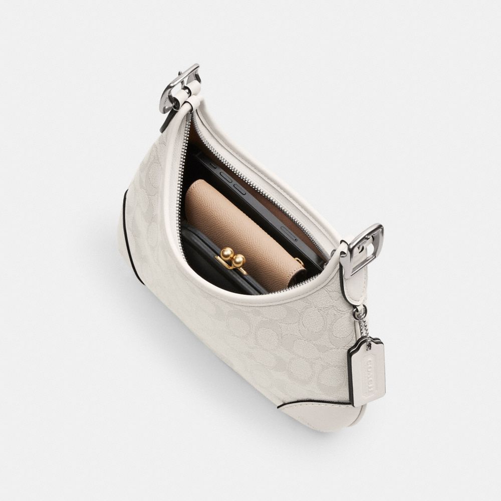 COACH®,SAC HOBO HAMPTONS EN JACQUARD EXCLUSIF,Argent/Nuage Craie,Inside View,Top View