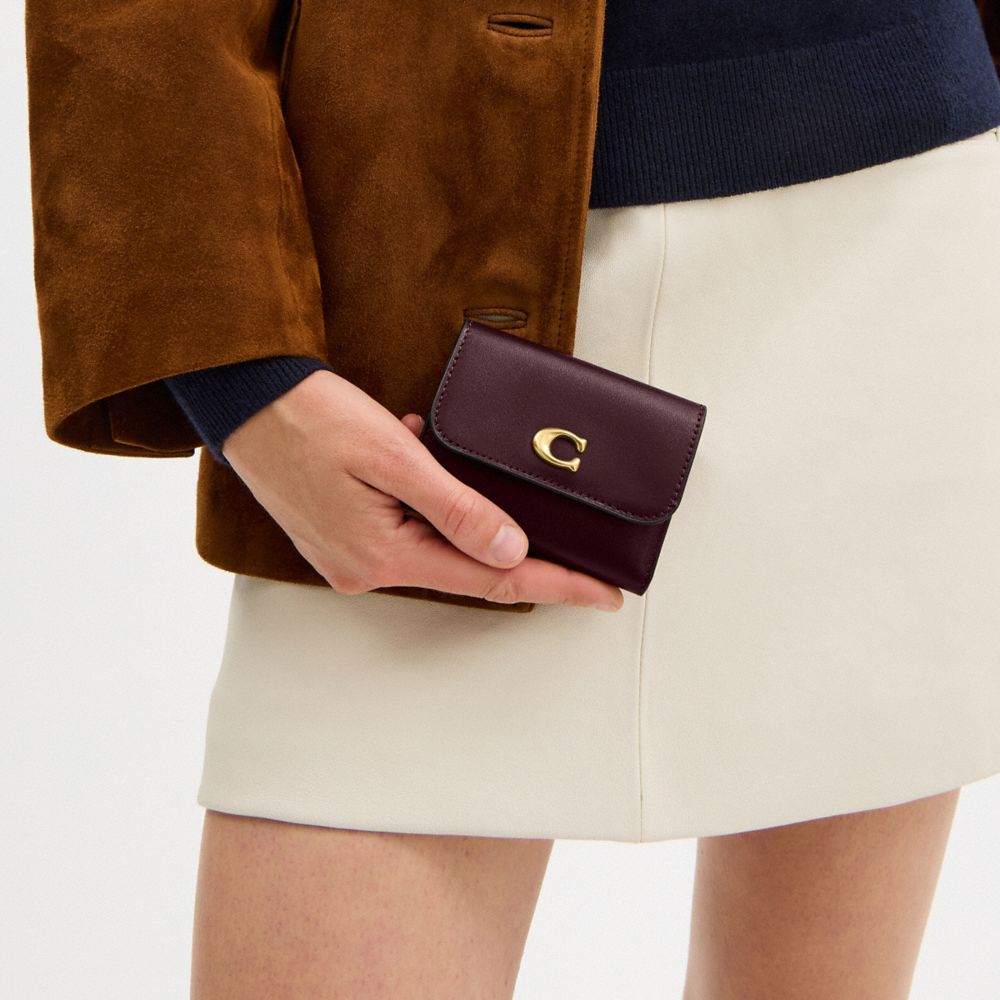 COACH®,Essential Card Holder Wallet In Colorblock,Calfskin Leather,Tri Fold,Card Case,Metal,Logo,Casual,,Detail View