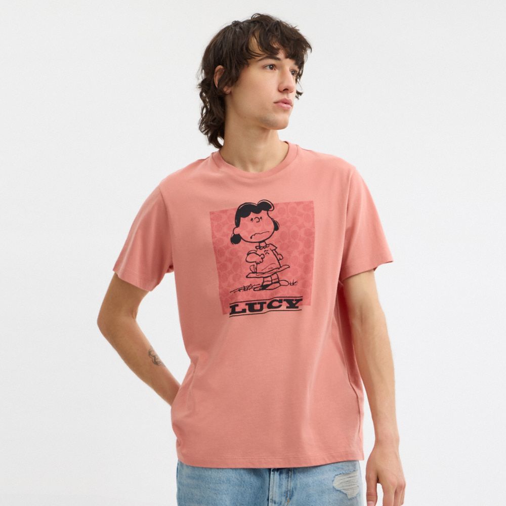 COACH®,【COACH X PEANUTS】ルーシー シグネチャー スクエア Tシャツ,トップス&パンツ,ﾚｯﾄﾞ