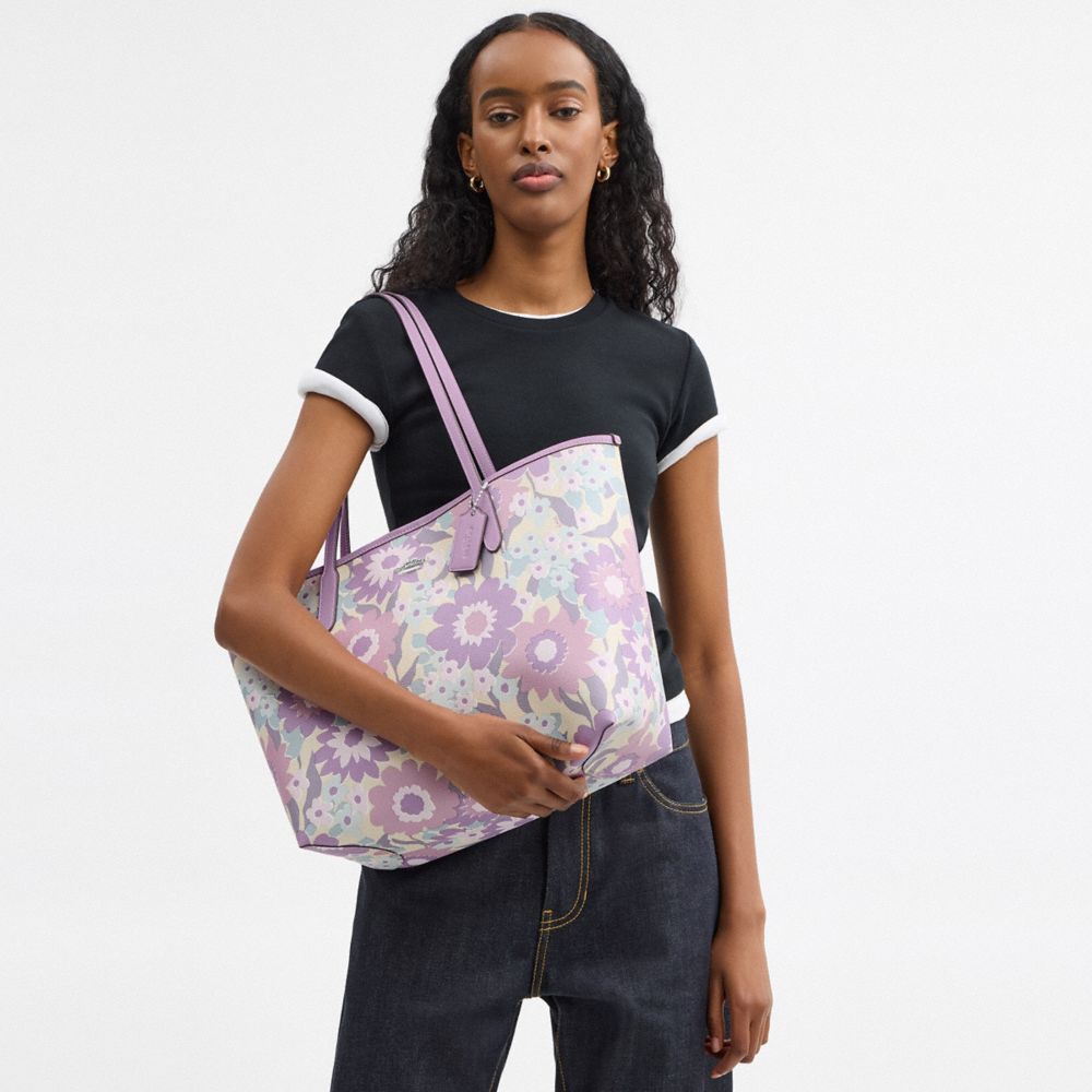 COACH®,Sv/Ivoire/Pourpre Multi,Detail View