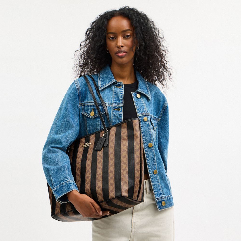 COACH®,Large City Tote Bag In Signature Canvas With Stripe,,Detail View